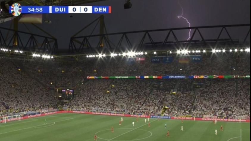 Alemania vs Dinamarca es detenido por tormenta - Créditos: @LuigiCalabor