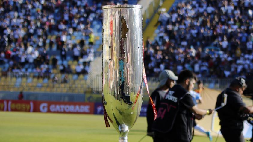 El trofeo de Copa Chile. Crédito: Agencia UNO.