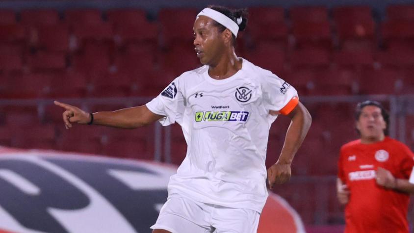 Ronaldinho en el Estadio Nacional. Crédito: Photosport.