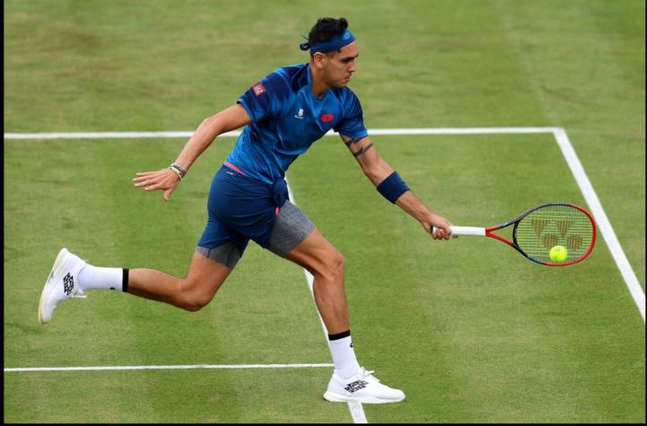 Alejandro Tabilo y Tomás Barrios eliminados en octavos en Queen’s y Ilkley