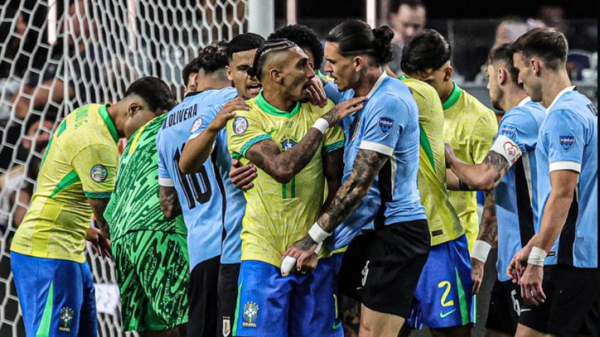 ¡Quiebre en el camarín de Brasil! La imagen que está dando la vuelta al mundo luego de la eliminación en Copa América