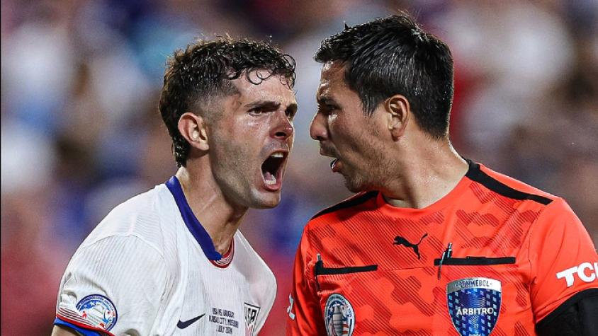 Pulisic y el enojo con árbitro en Copa América - Créditos: @OneFootball