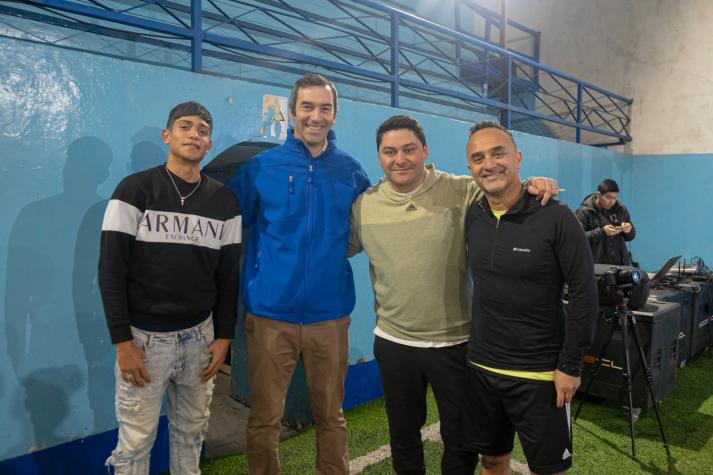 Tremenda iniciativa: "Chamuca" Barrera y Manuel Neira lideran Clínica de fútbol para niños y jóvenes de Penco
