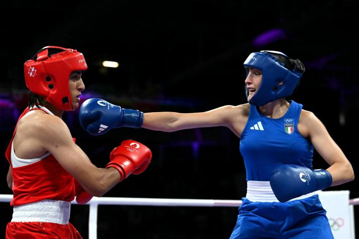 La italiana Angela Carini durante su pelea con Imane Khelif - Créditos: AFP