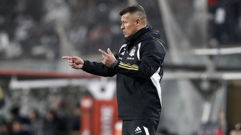 Jorge Almirón responde a críticas por esquema de Colo Colo: "Defendimos muy bien"