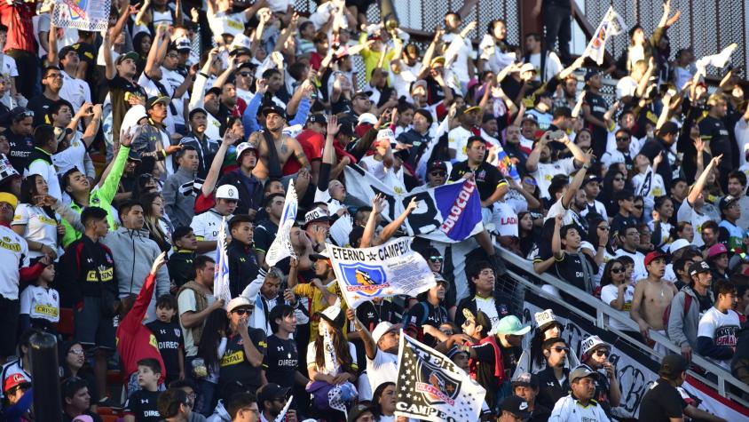 Hinchas de Colo Colo en Calama. Crédito: Photosport.