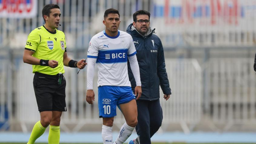 César Pinares salió lesionado en el último partido de Universidad Católica - Créditos: Photosport