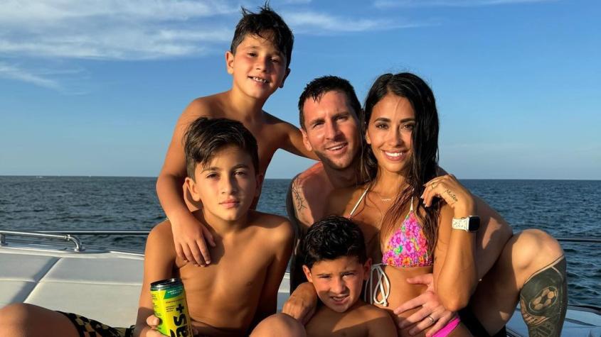 Lionel Messi junto a su familia - Créditos: @antonelaroccuzzo