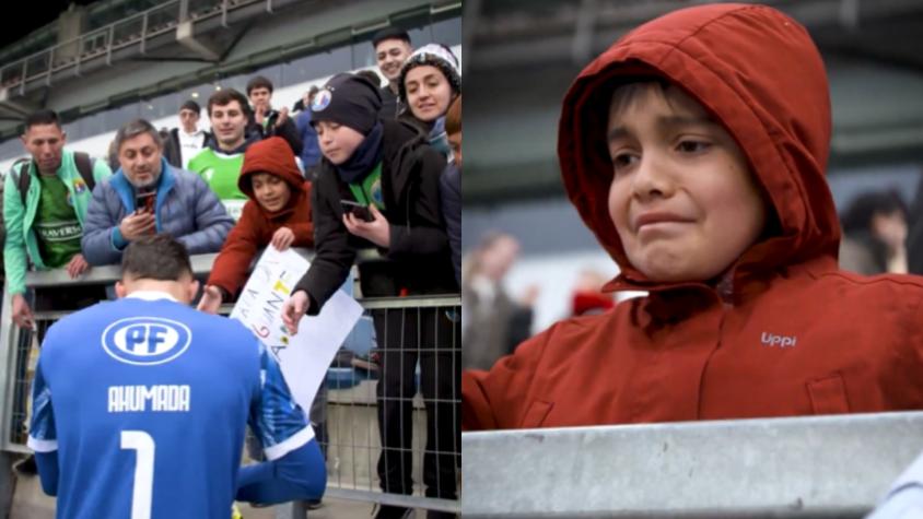 Niño emocionado por regalo de Tomás Ahumada - Créditos: Captura TNT Sports