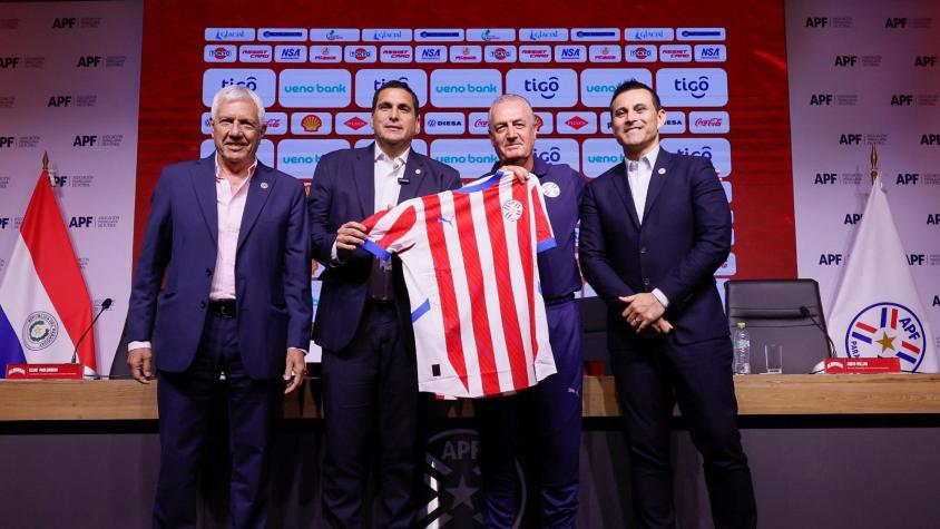 Gustavo Alfaro presentado como DT de Paraguay - Créditos: @Albirroja