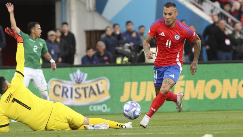 Carlos Lampe se lesionó justo antes del gol de Eduardo Vargas - Créditos: Agencia Uno