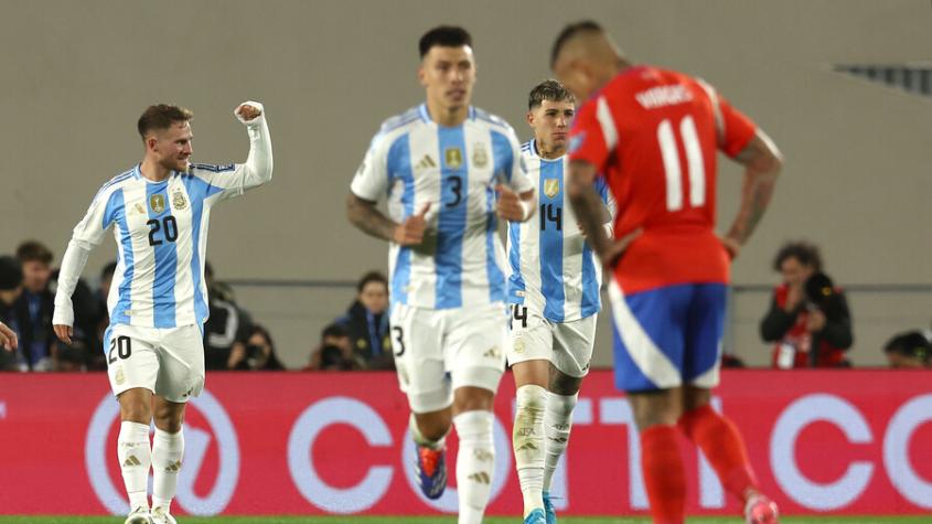 Chile sufre dura derrota ante Argentina y queda con la obligación de ganar ante Bolivia