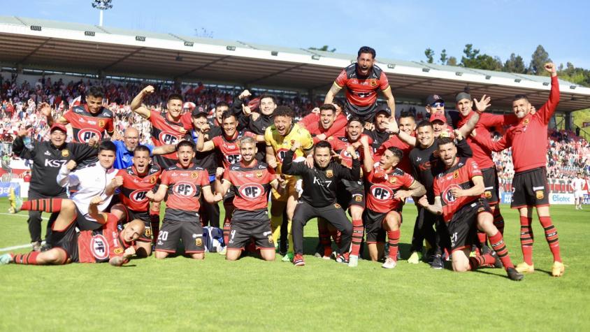 El termeo de Rangers de Talca a Curicó Unido en el Clásico del Maule