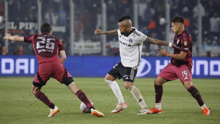 Arturo Vidal en Colo Colo. Crédito: Photosport.