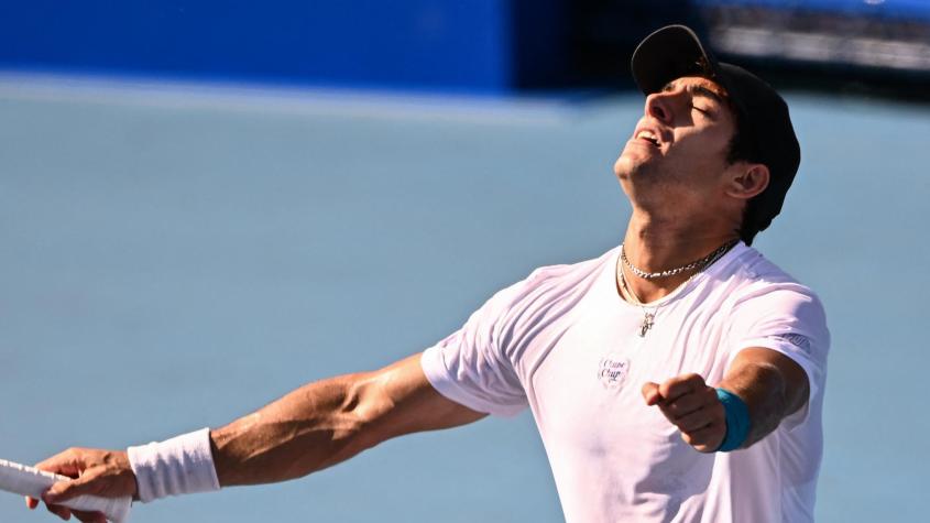Cristian Garin supera una difícil prueba en su debut en el Challenger de Valencia