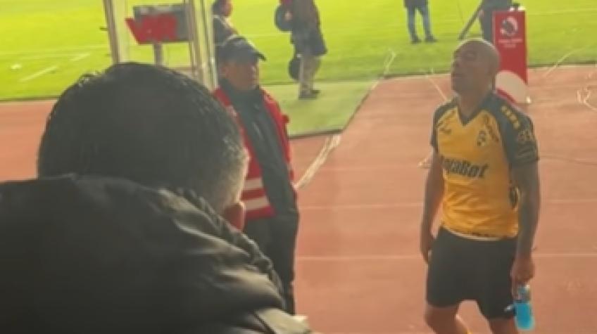 VIDEO | Hinchas de Coquimbo Unido amenazan a jugador tras igualdad con U de Chile