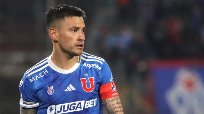 Charles Aránguiz siembra la duda por su continuidad en U de Chile: "Después ya veremos..."