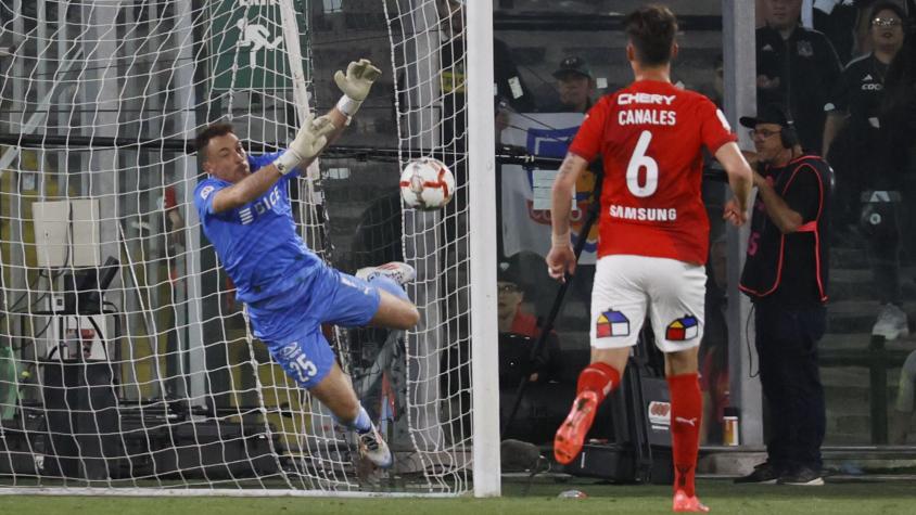 Comparan a Zanahoria Pérez con Manuel Neuer tras su primer tiempo vs Colo Colo