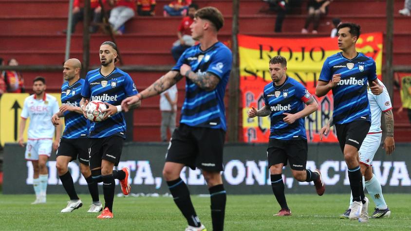 Presidente de Huachipato pide "jubilar" a algunos árbitros chilenos