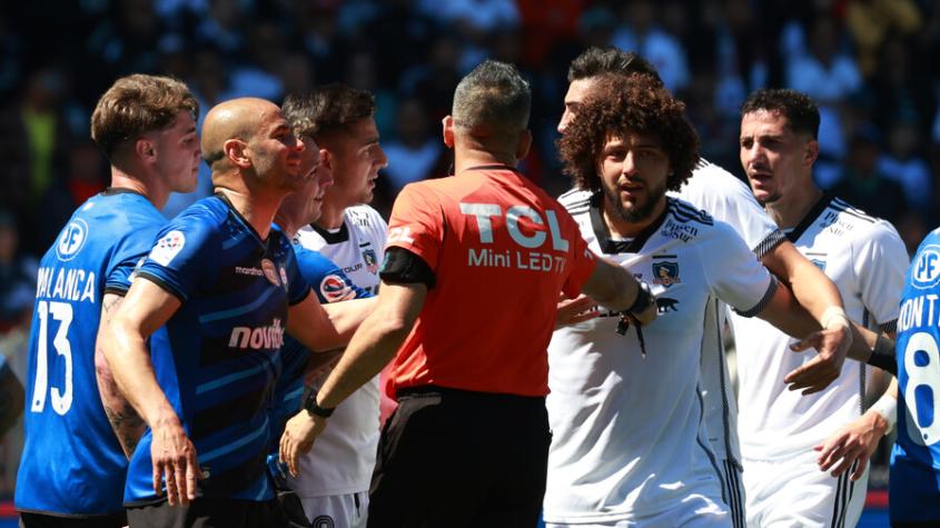  Roberto Tobar reconoce instrucciones al juez en informe del duelo de Colo Colo con Huachipato 