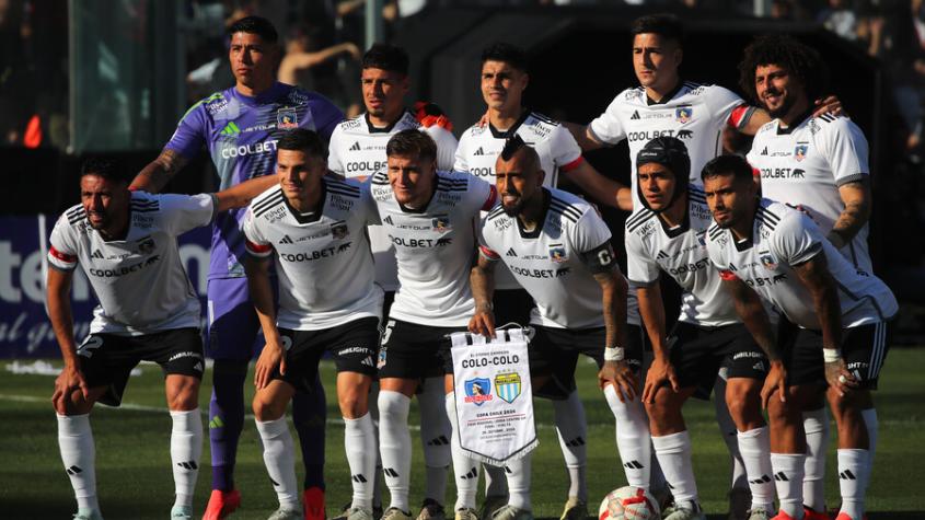 Hinchas de Colo Colo pierden la paciencia con Guillermo Paiva y exigen su salida del Monumental 