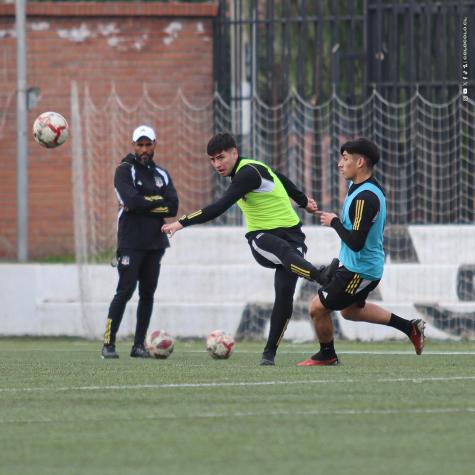 22 años, mundialista y entrenando en el fútbol joven: así es el presente de ex figura de Colo Colo