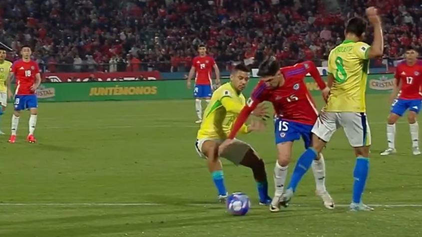 VIDEO | El polémico penal no cobrado a Chile ante Brasil por las Eliminatorias