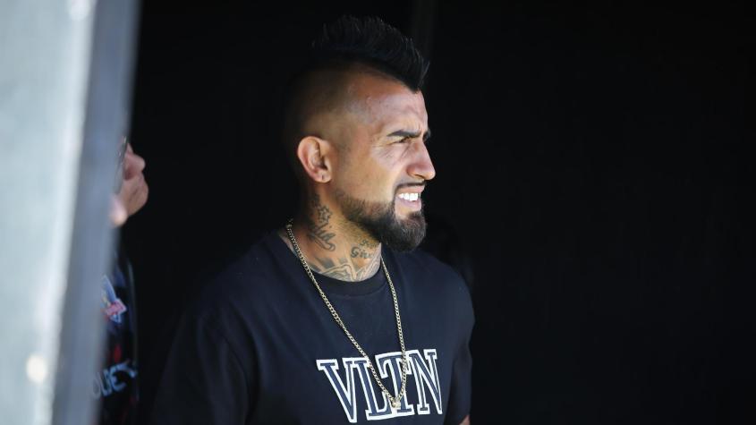 “De manera voluntaria”: Entregan detalles sobre el control de identidad a Arturo Vidal en comisaría
