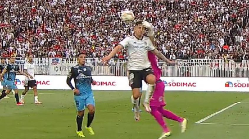 ¿Era para penal? El polémico cobro a favor de Colo Colo por infracción sobre Guillermo Paiva