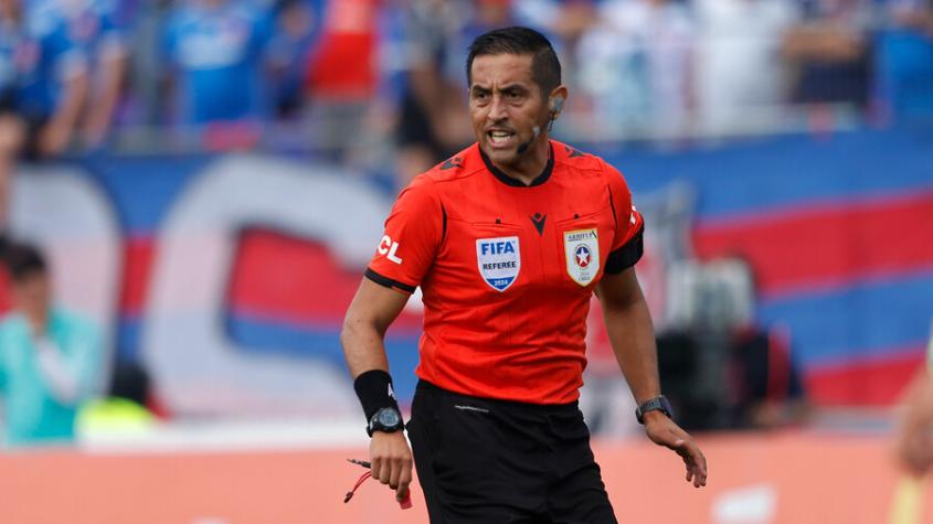 Gol anulado a U de Chile: El nuevo antecedente en el polémico historial de Francisco Gilabert