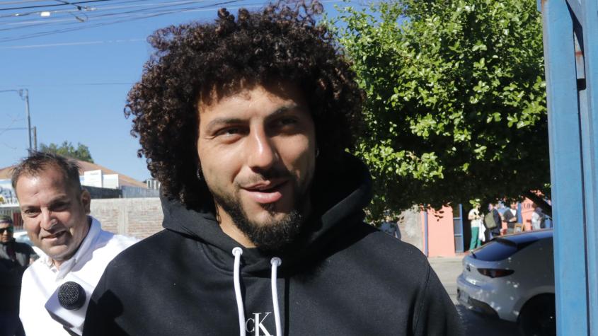 Las fotos de Maximiliano Falcón durante sus vacaciones que causaron preocupación entre los hinchas de Colo Colo