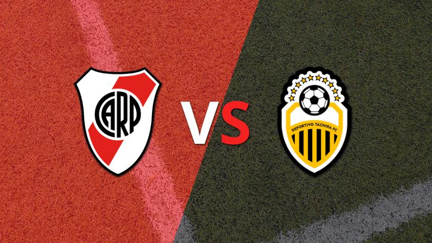 River Plate anota y pasa a superar por 2-0 a Táchira