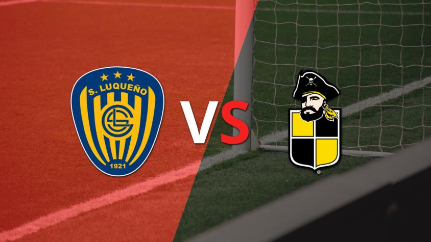 Comienza el partido entre Sportivo Luqueño y Coquimbo Unido en el estadio Defensores del Chaco