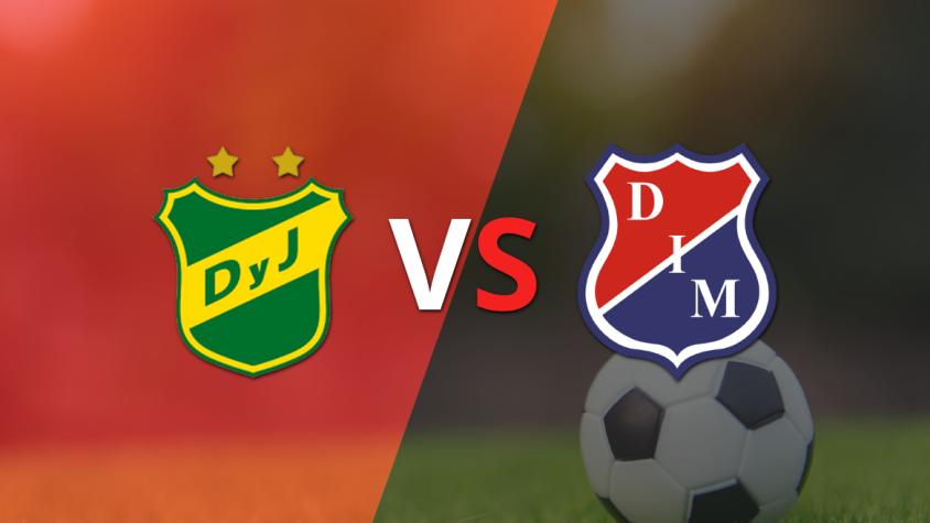 Independiente Medellín avanza en el marcador y le gana a Defensa y Justicia 1 a 0