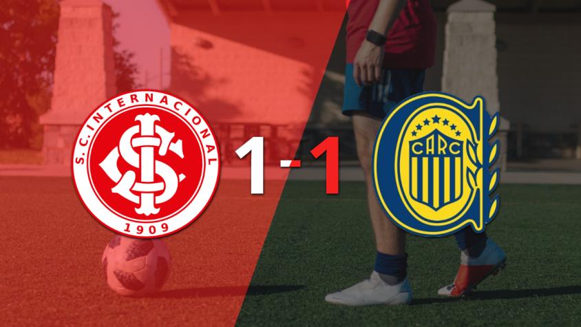 Rosario Central igualó con Internacional, pero se clasificó a Octavos de Final