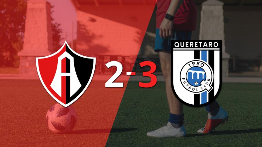 En un partido increíble, Querétaro le ganó a Atlas por 3 a 2
