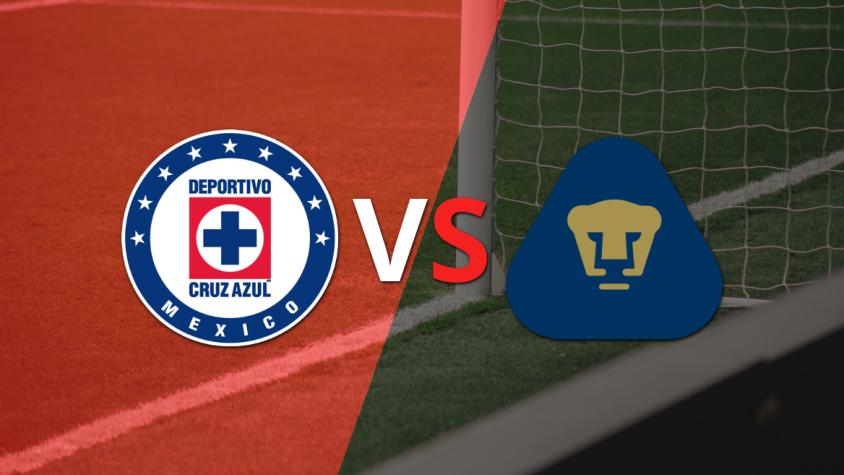 Llega el entretiempo y Cruz Azul y Pumas UNAM empatan sin goles