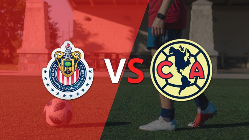 Chivas y Club América se enfrentan en el Clásico de Clásicos