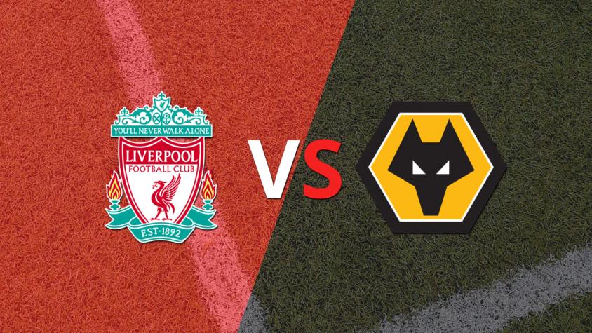 Liverpool anota y pasa a superar por 2-0 a Wolverhampton