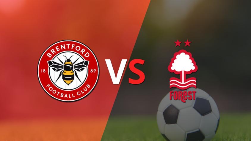 Brentford está venciendo 2-1 a Nottingham Forest en el estadio Griffin Park