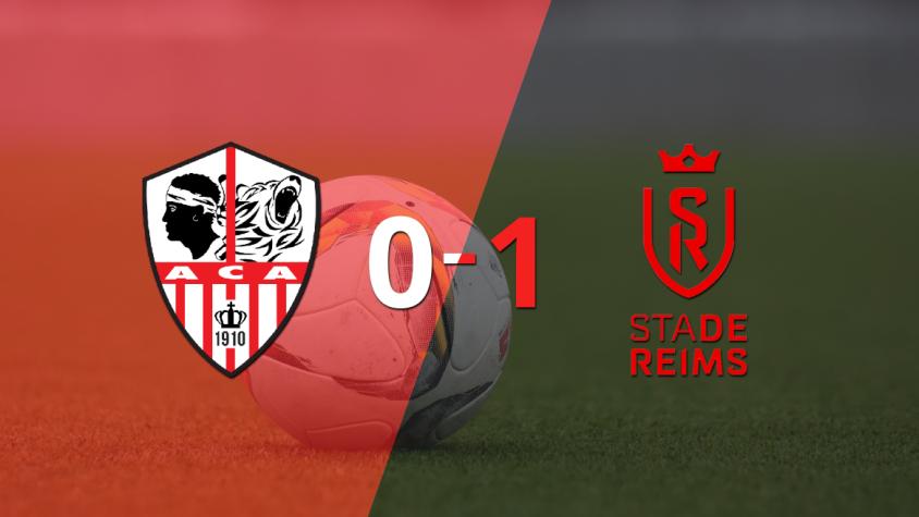 Por la mínima diferencia, Stade de Reims se quedó con la victoria ante Ajaccio AC en el estadio Stade Fançois-Coty