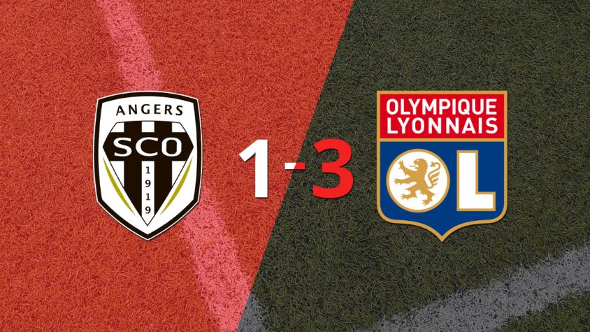 Olympique Lyon venció en su casa a Angers por 3-1