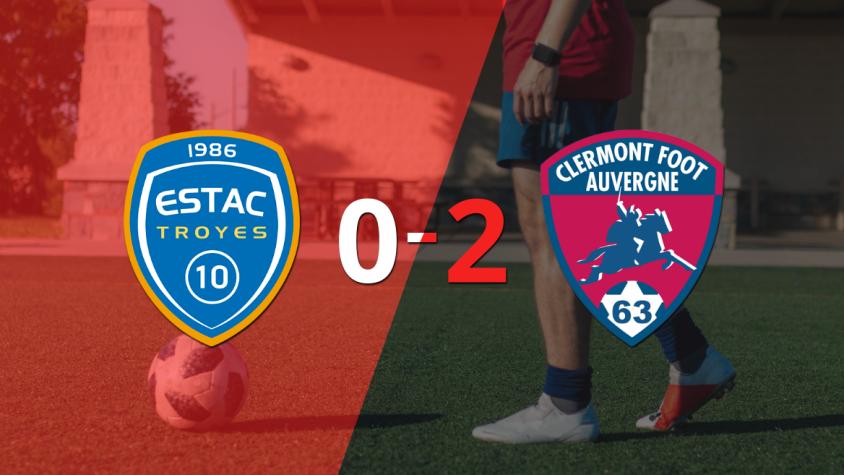 Clermont Foot fue superior y venció por dos goles a Troyes en el estadio Stade de L'Aube