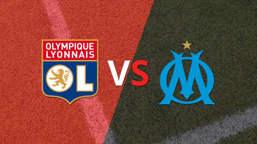 Olympique Lyon y Olympique de Marsella igualan en el estadio Groupama Stadium