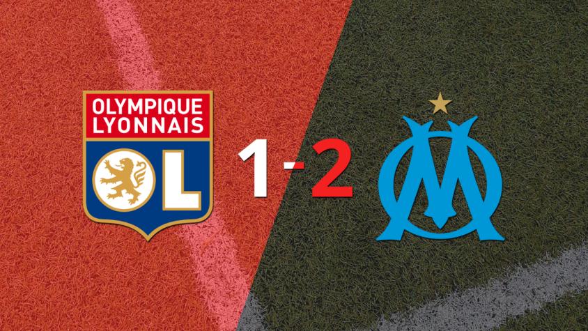 Olympique de Marsella sacó el triunfo 2-1 en su visita a Olympique Lyon