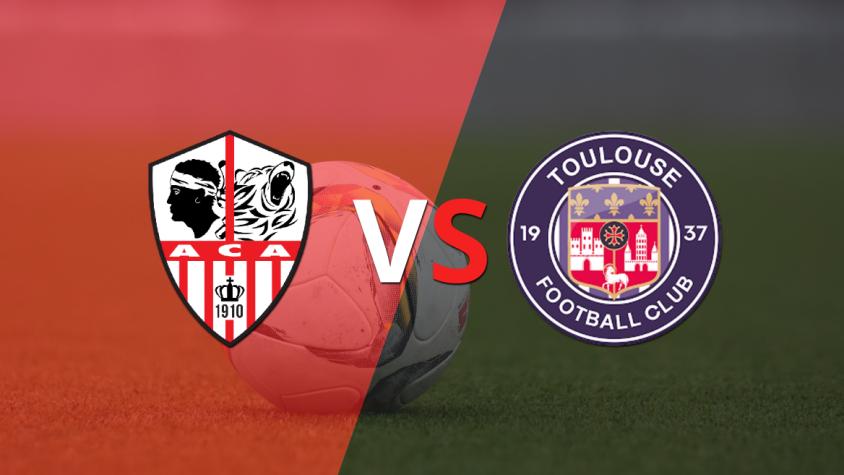 Empate a 0 en el comienzo del segundo tiempo entre Ajaccio AC y Toulouse
