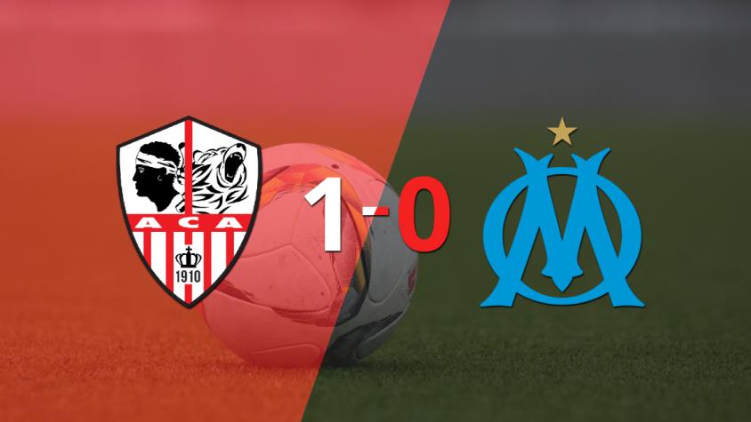 Con lo justo, Ajaccio AC venció a Olympique de Marsella 1 a 0 en el estadio Stade Fançois-Coty