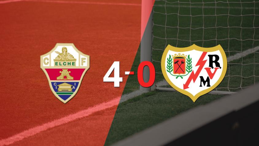 Tranquila victoria de Elche por 4 a 0 frente a Rayo Vallecano