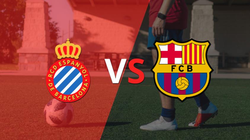 Espanyol y Barcelona se enfrentan en el derbi catalán