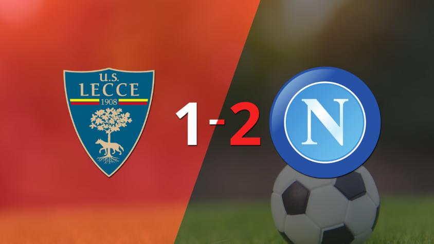Lecce cayó 2-1 en casa frente a Napoli